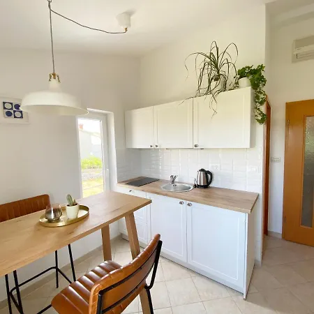 Mester Apartmán Sveti Anton (Krk)
